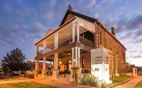 Perry Street Boutique Hotel